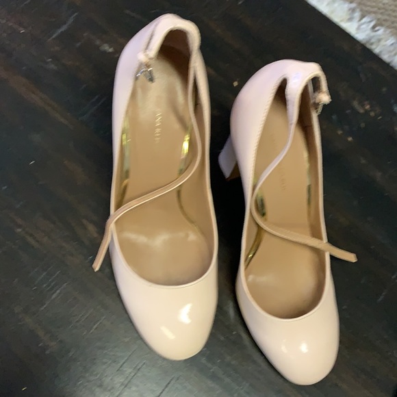 Pink heals - Picture 2 of 6